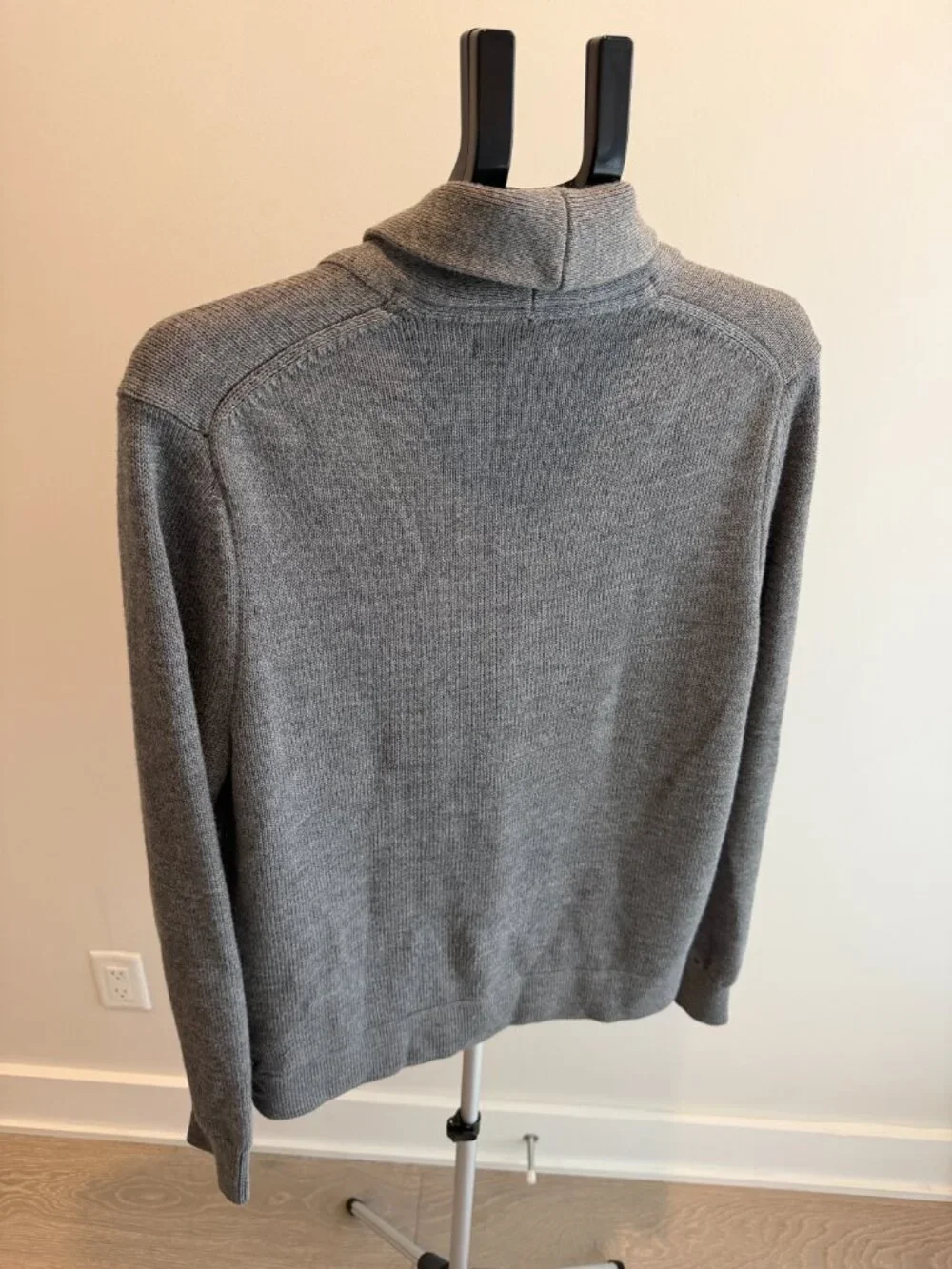 Banana Republic Shawl Collar Cardigan Sweater Grey (Medium)
